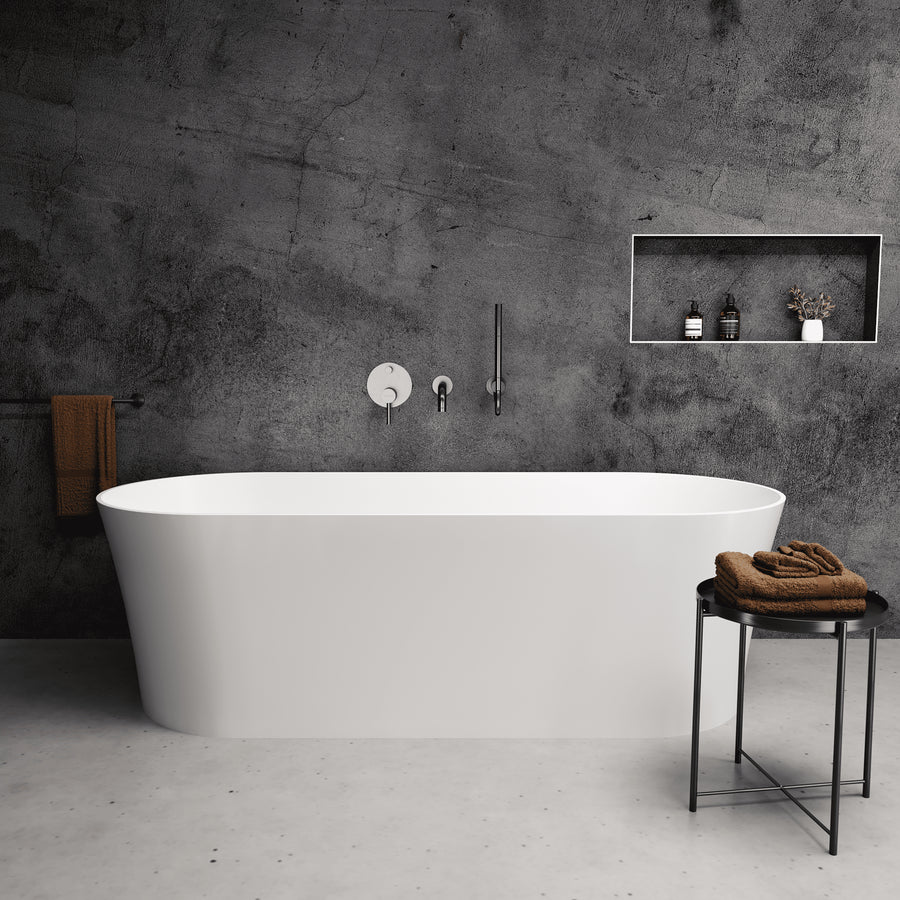 Pedro Stone Freestanding Bath (1690 x 685)