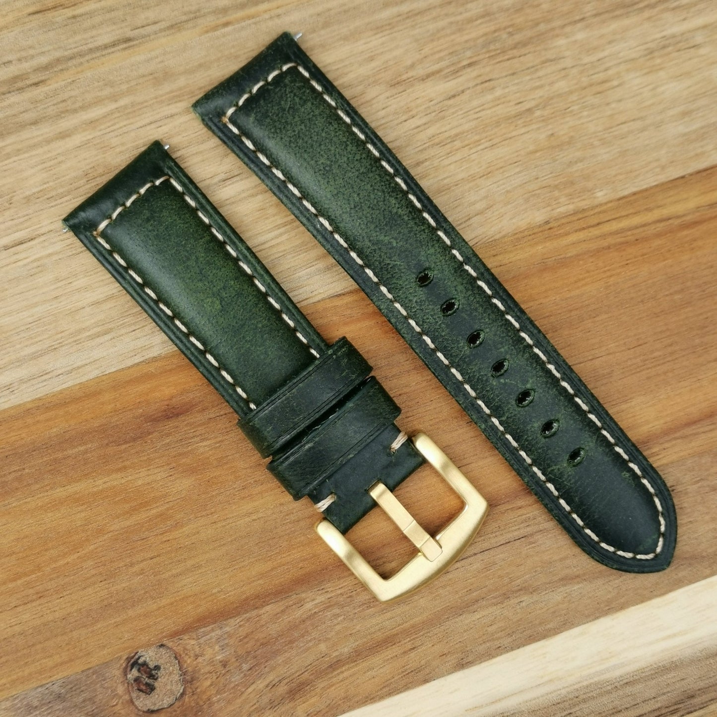The Berlin: Cracked Green Padded Leather Watch Strap