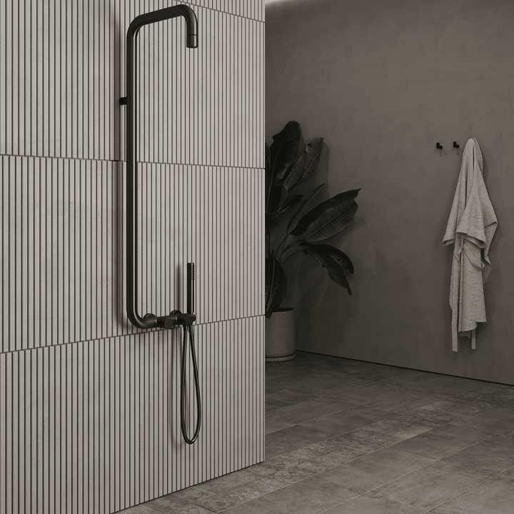 Lia Elegante Shower Column with Shower Mixer - Black