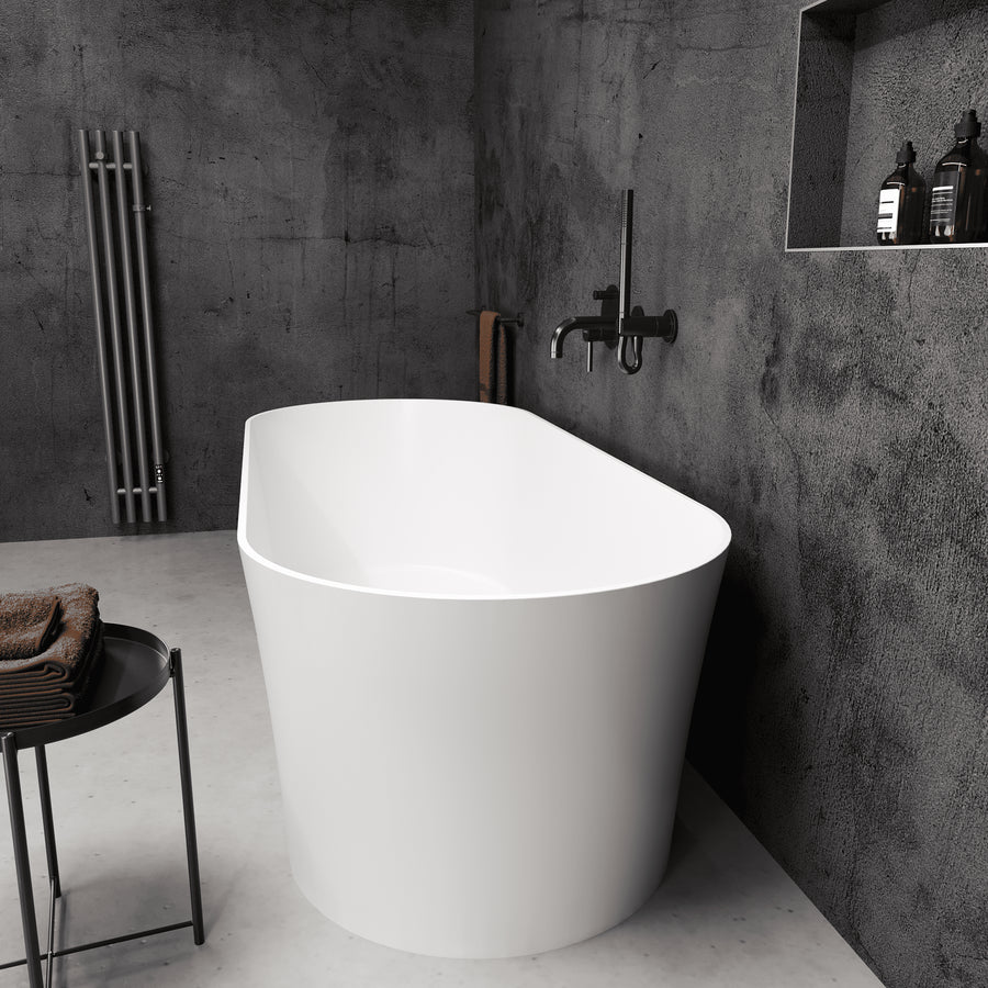 Pedro Stone Freestanding Bath (1690 x 685)